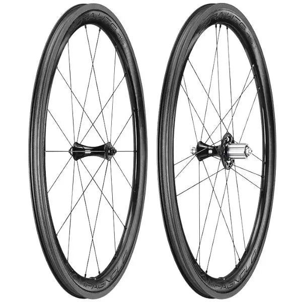 Campagnolo Bora WTO 45 Tubeless Ready Wheels for road bikes – lightweight aerodynamic carbon wheelset