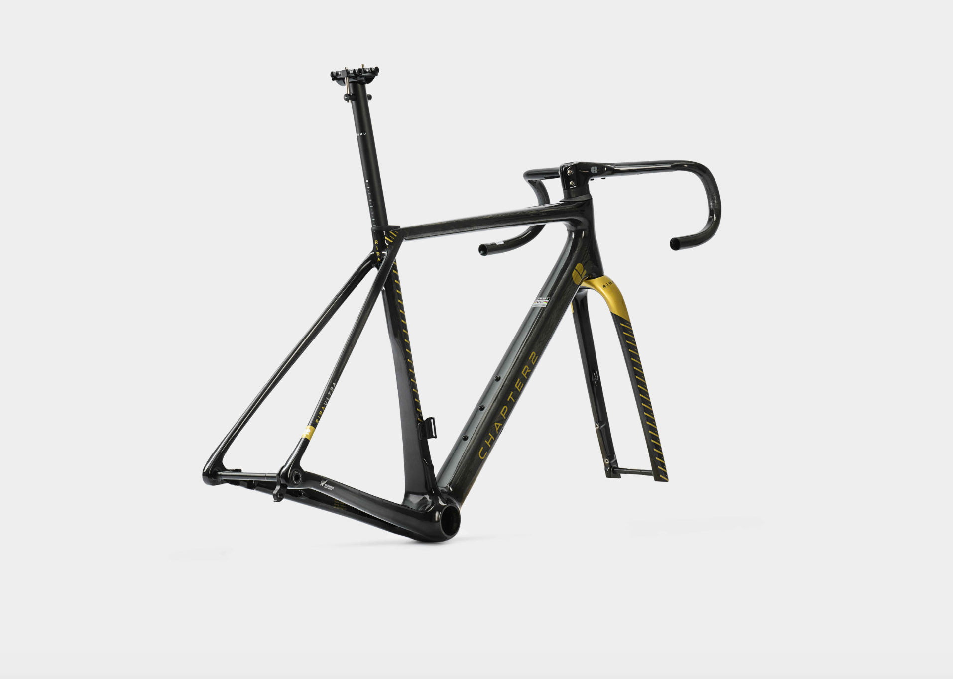 Chapter 2 RIRA Ultra Carbon Disc Frameset UD & Gold – lightweight aero carbon road bike frame for performance cyclists