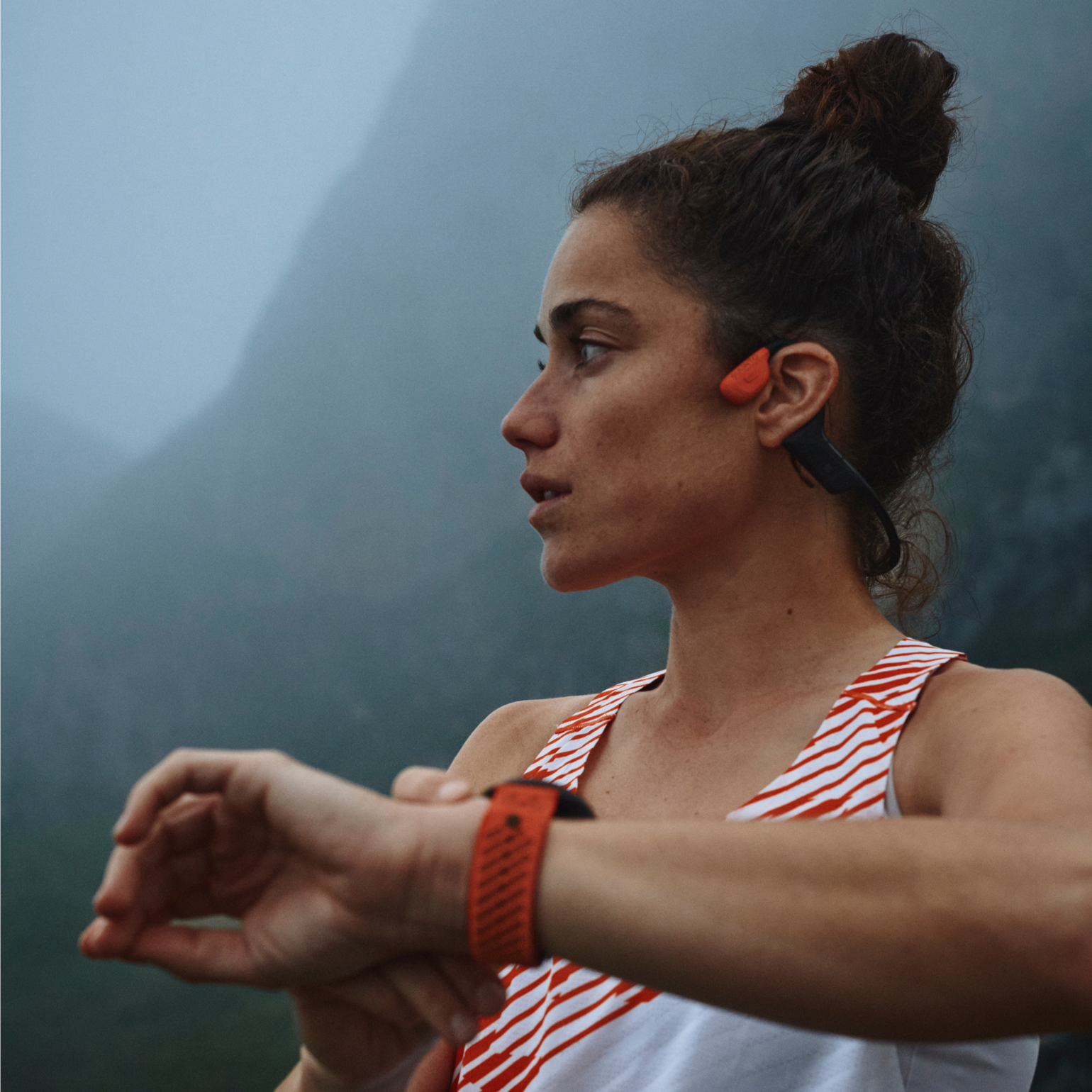 Suunto Race 2 Sports Watch with GPS tracking, heart rate monitor, and durable design for cycling and endurance performance