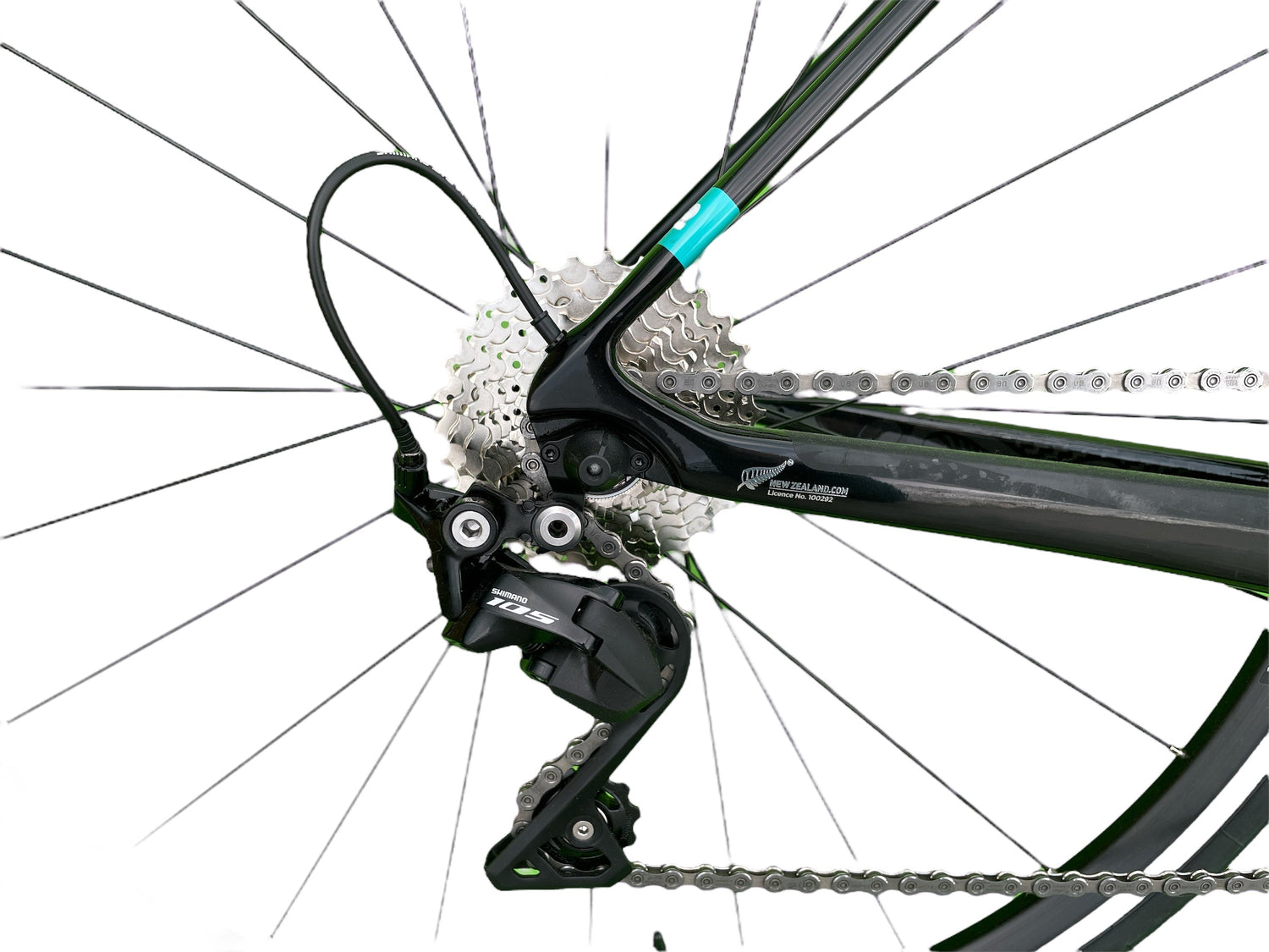 Chapter2 Huru Rim Carbon Bike X-Small with Shimano 105 R7000 groupset lightweight frame for speed and comfort